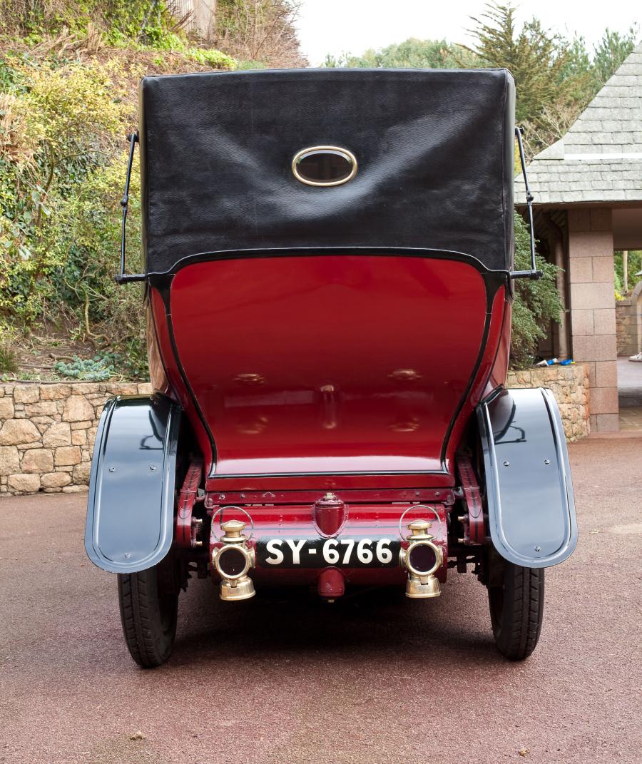  Rolls-Royce Silver Ghost Landaulette by Brainsby 1910 года  (фото 5 из 16)